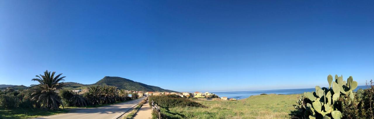 Apartment Tramonto Sea-Front Valledoria (Sardinia) Exterior foto