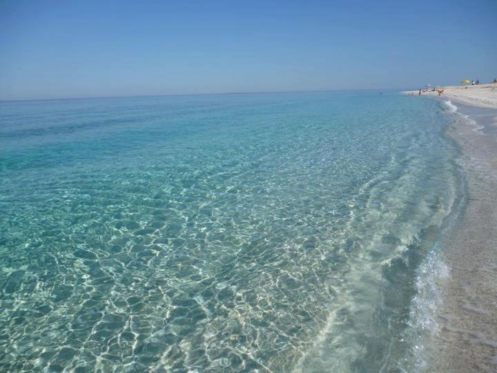 Apartment Tramonto Sea-Front Valledoria (Sardinia) Exterior foto